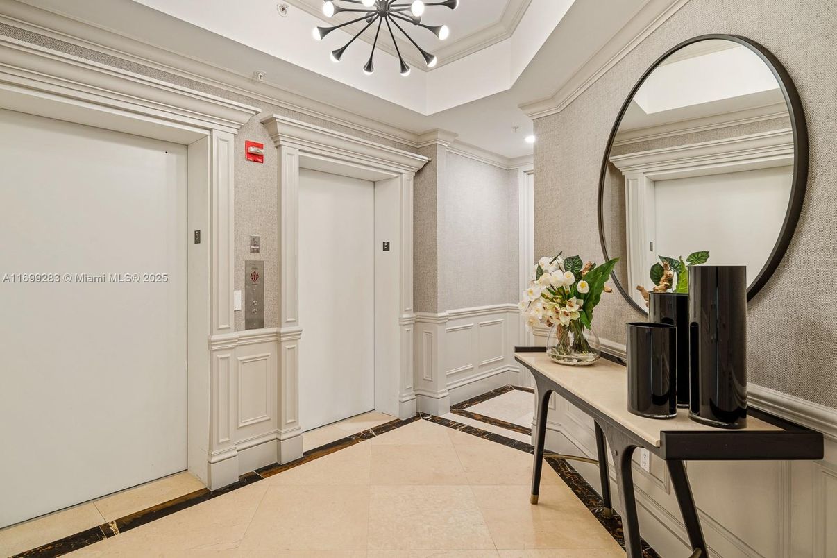 Elevator, Interior, Pendant Lights