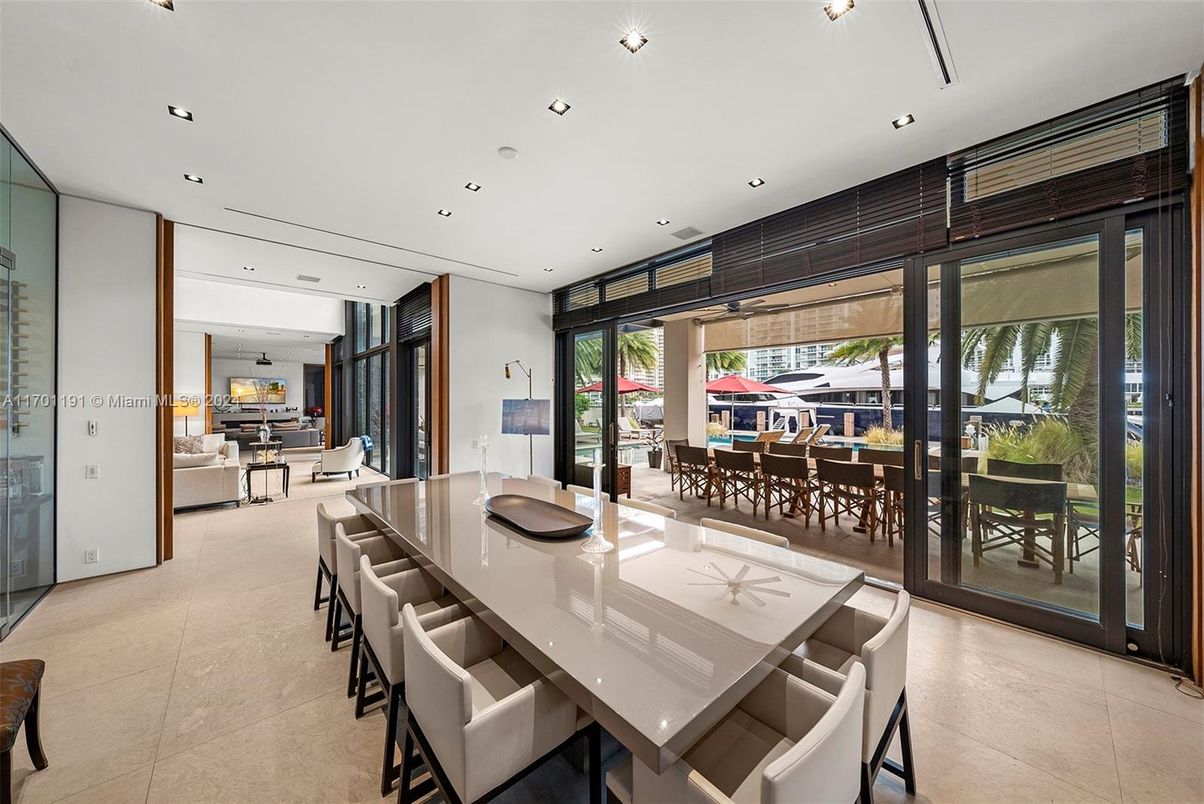 Dining room, Interior, Recessed Lighting