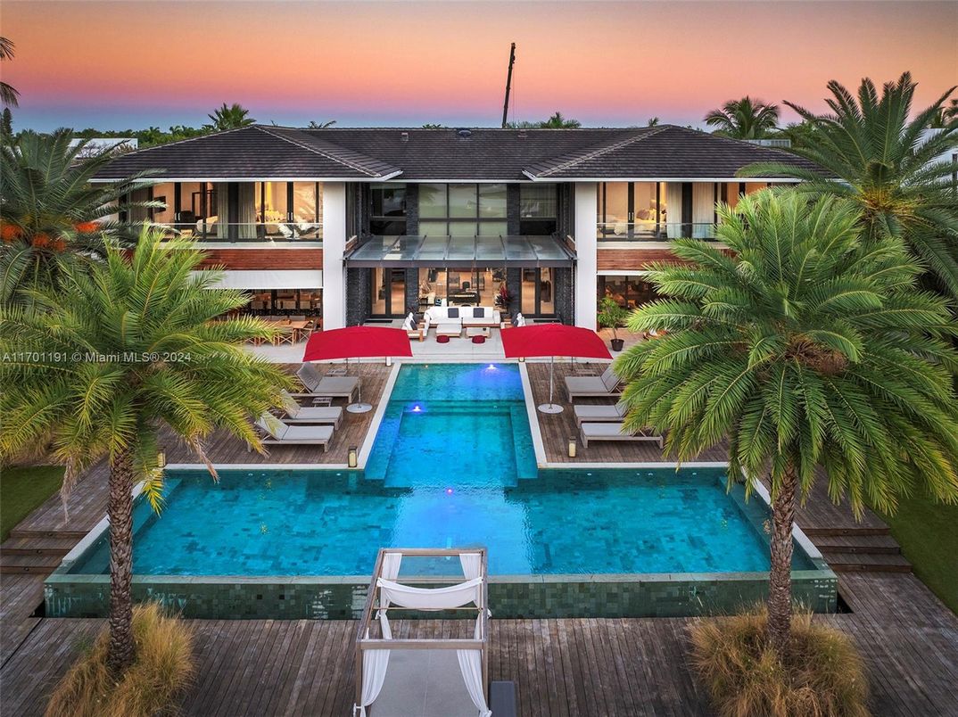 Exterior, Pool, Solar Panels