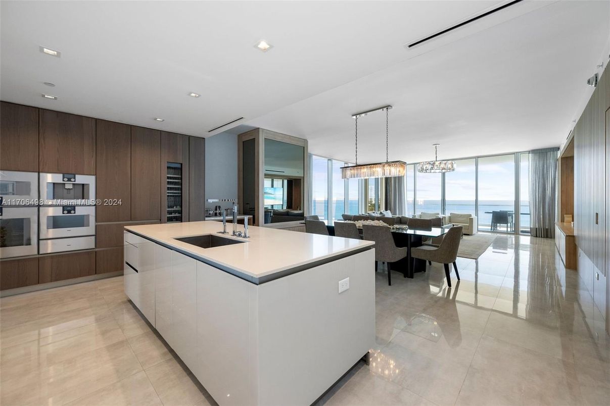 Chandelier, Dining room, Interior, Kitchen, Pendant Lights, Recessed Lighting, Water