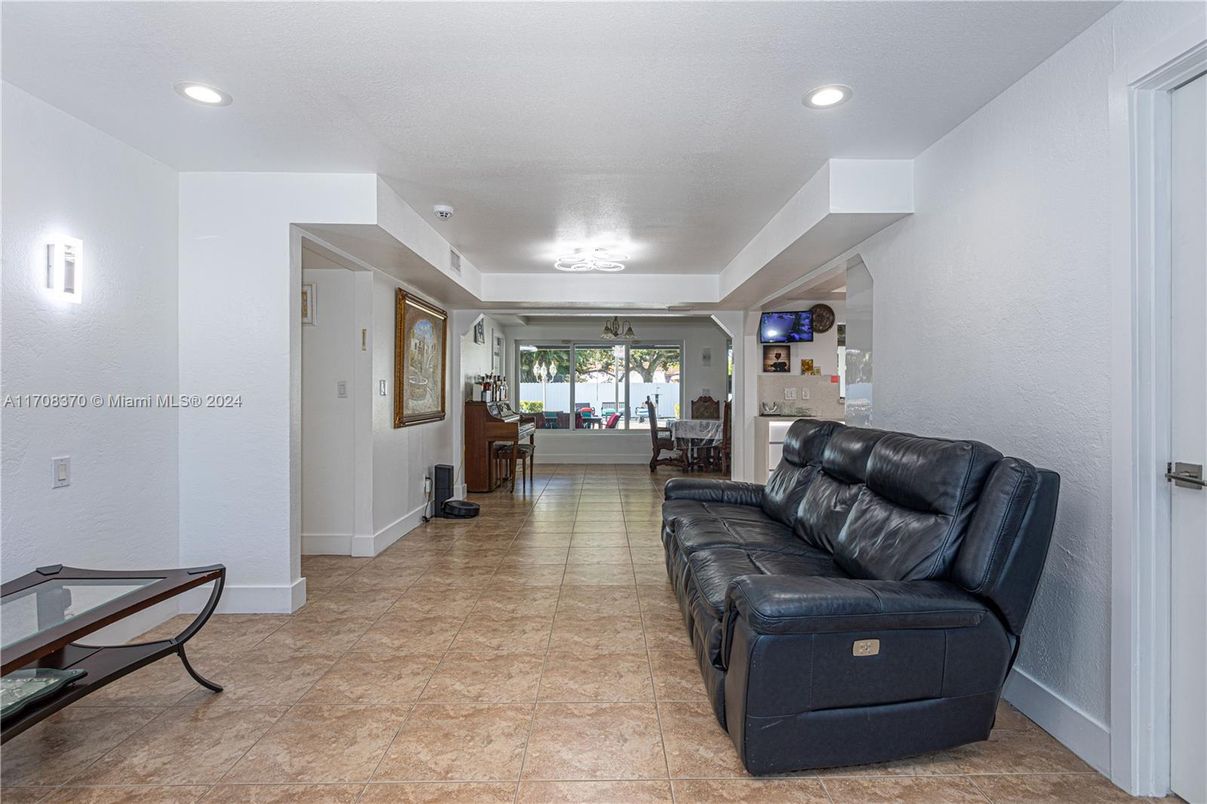 Interior, Recessed Lighting