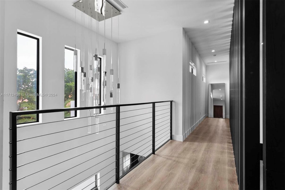 Interior, Pendant Lights, Recessed Lighting, Wood Texture Flooring