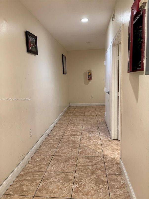 Interior, Recessed Lighting