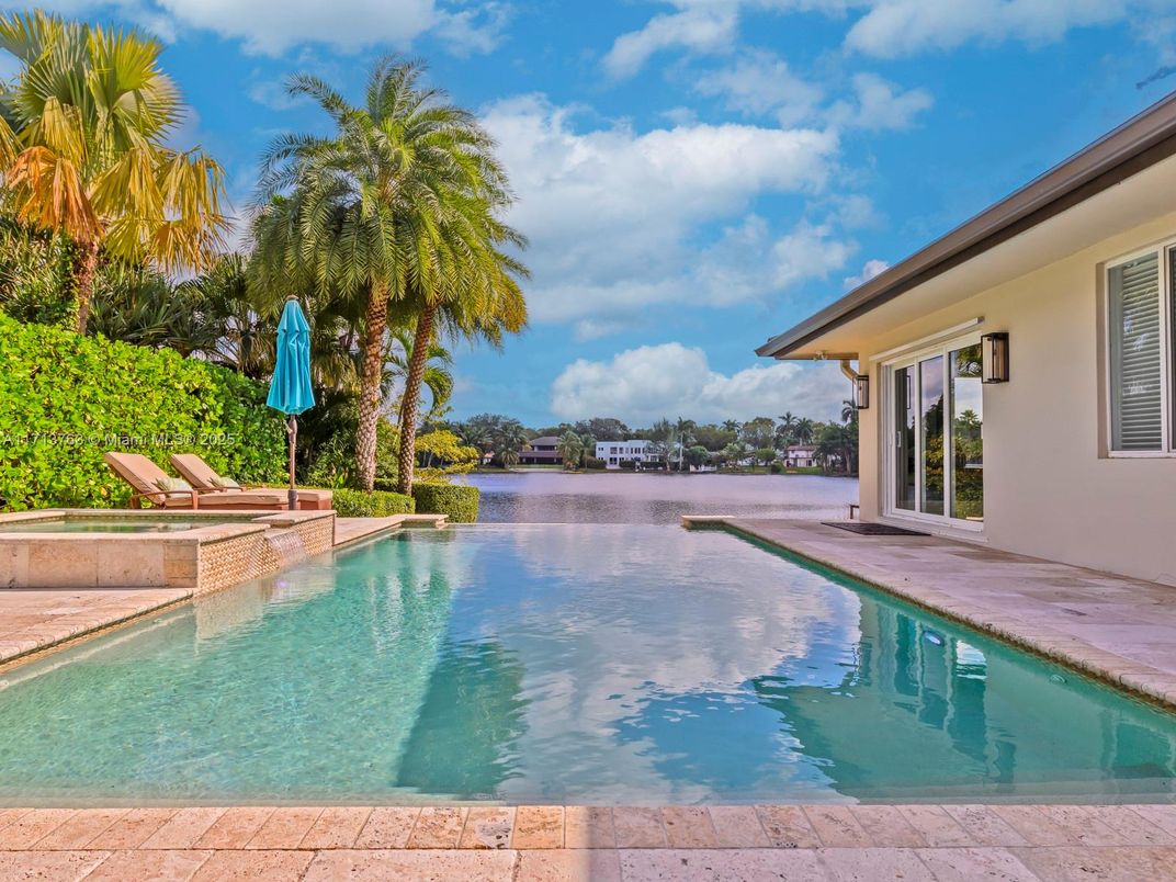 Exterior, Pool, Water
