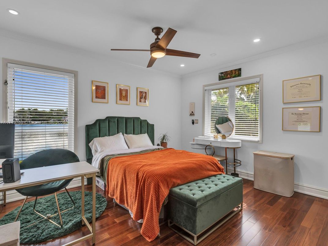Bedroom, Home Office, Interior, Recessed Lighting, Wood Texture Flooring