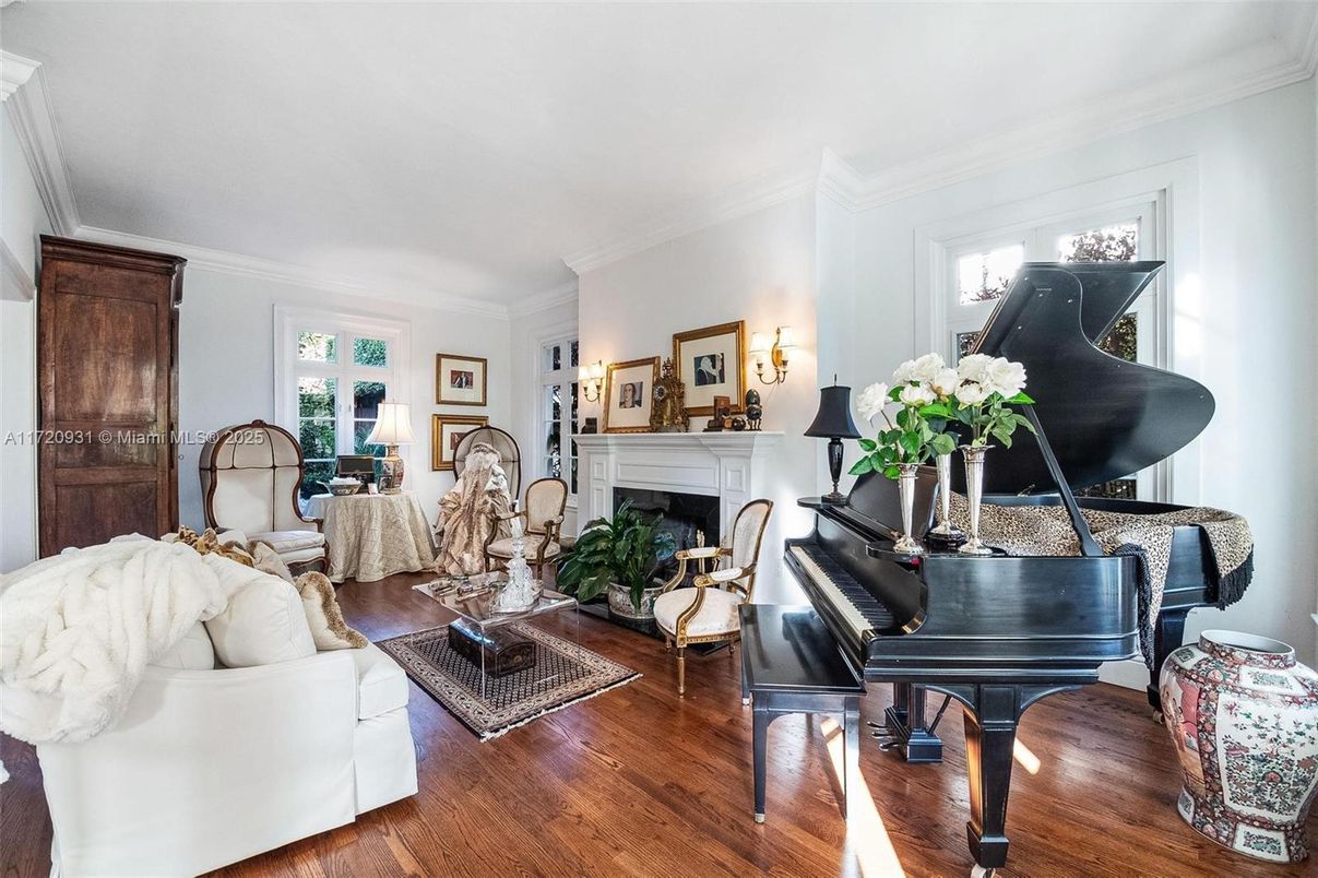 Fireplace, Interior, Living room, Piano, Wood Texture Flooring