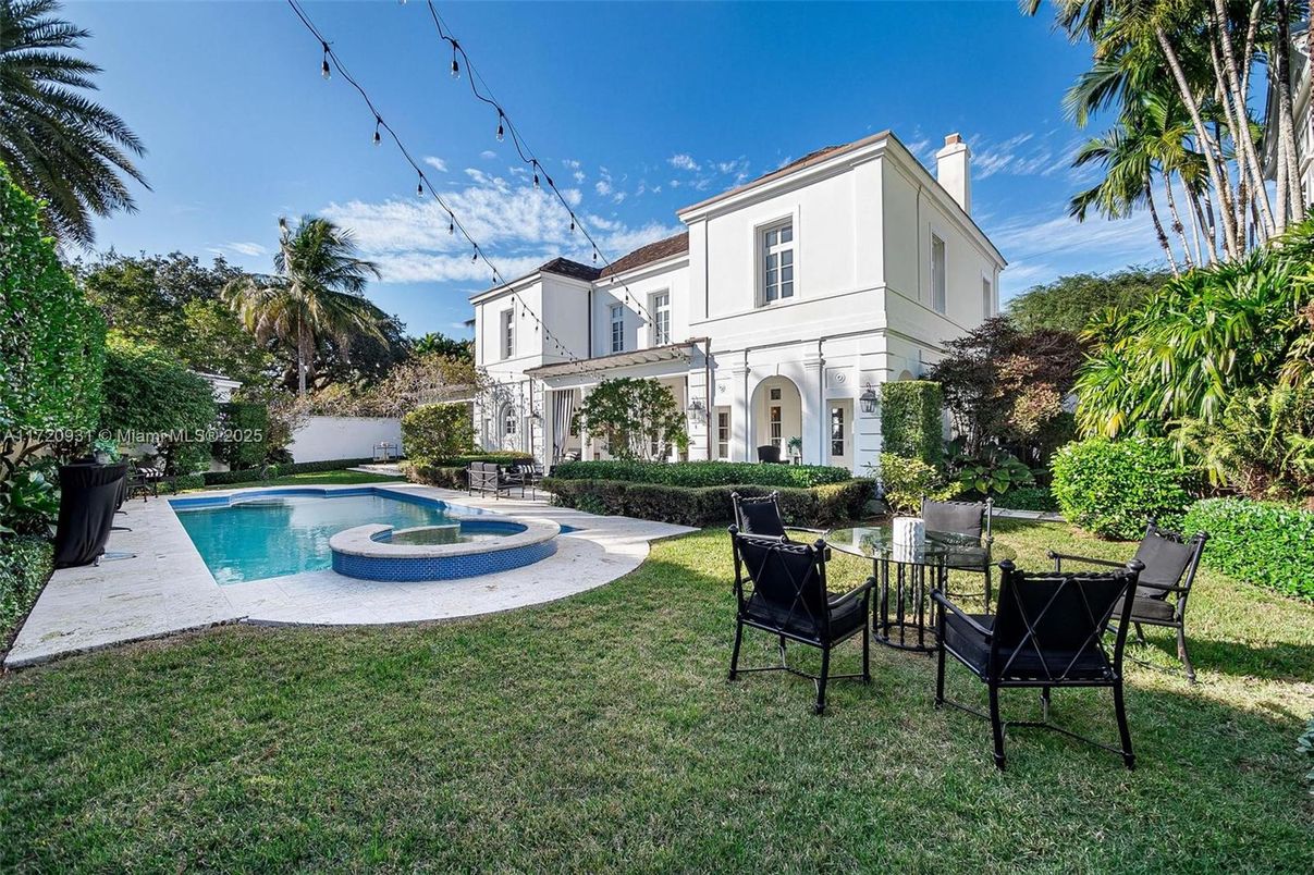 Backyard, Exterior, Pool