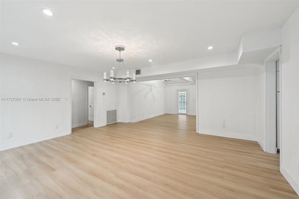 Chandelier, Empty room, Interior, Pendant Lights, Recessed Lighting, Wood Texture Flooring