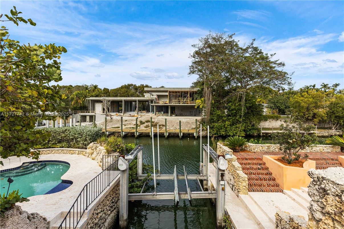 Exterior, Lake, Pool