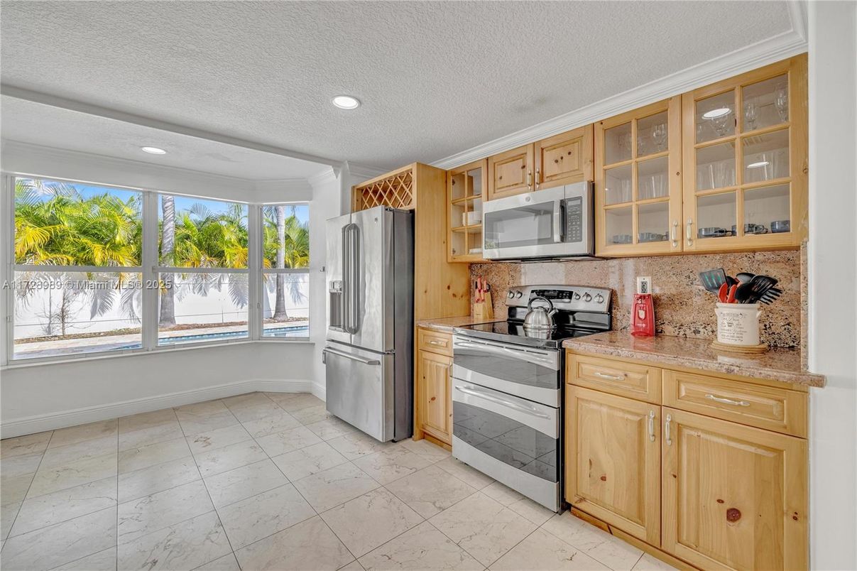 Interior, Kitchen, Marble, Recessed Lighting