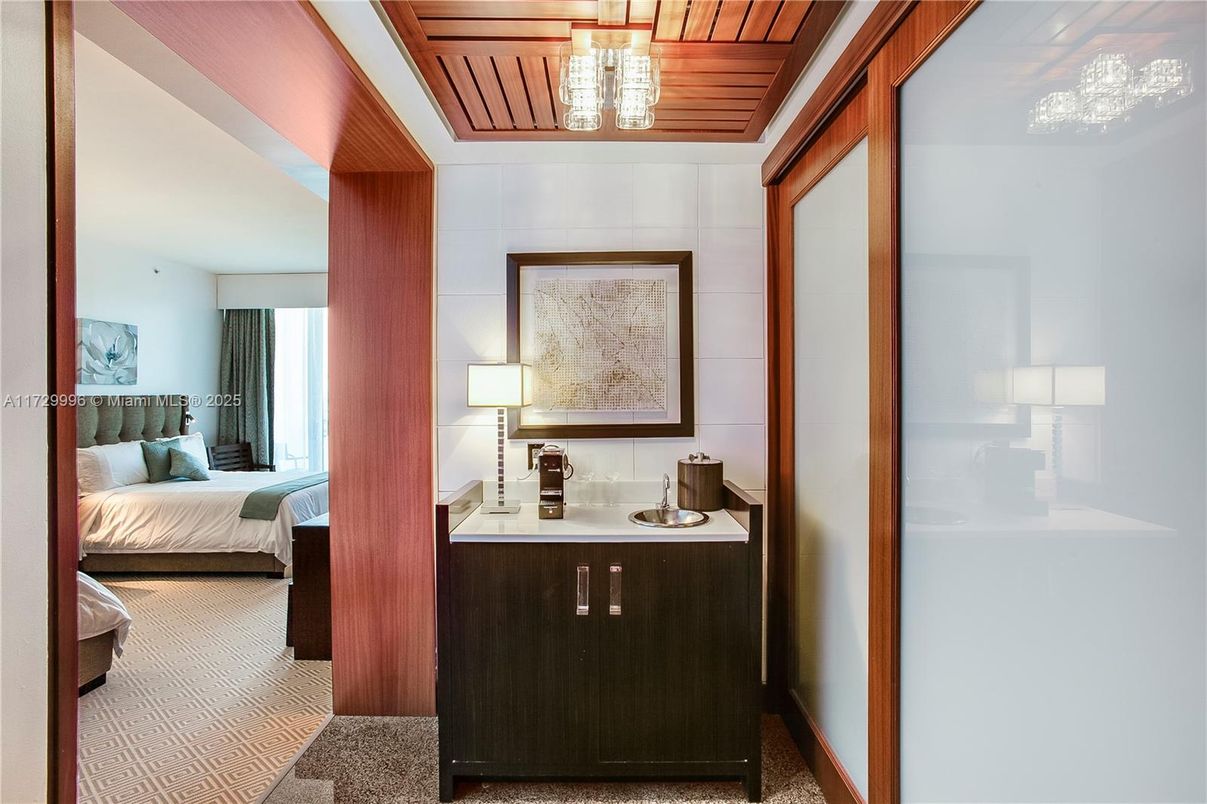 Bedroom, Interior, Wooden Beams, Wooden Ceilings