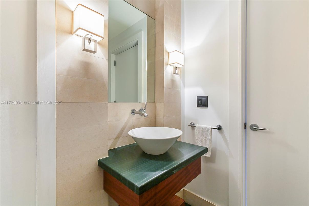 Bathroom, Free Standing Baths, Interior