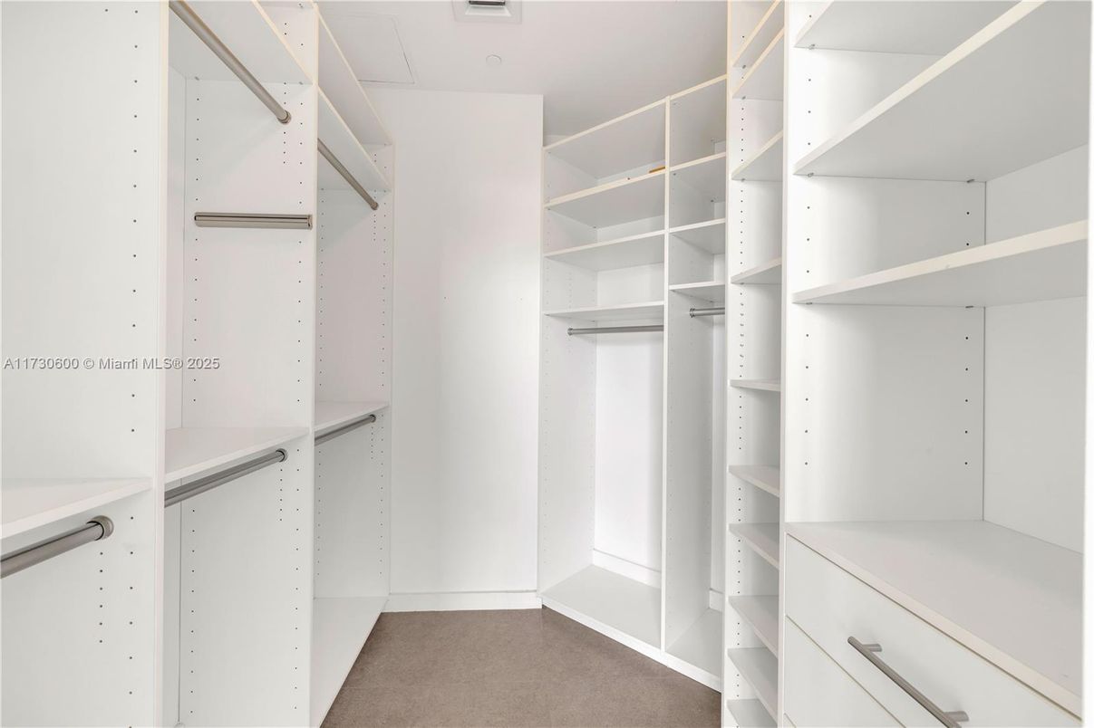Interior, Walk-in Closets