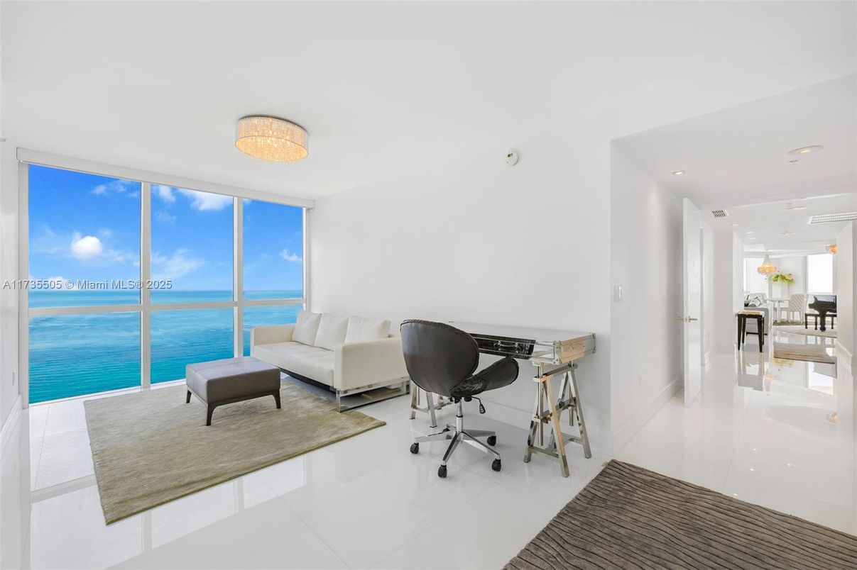 Dining room, Interior, Recessed Lighting, Water