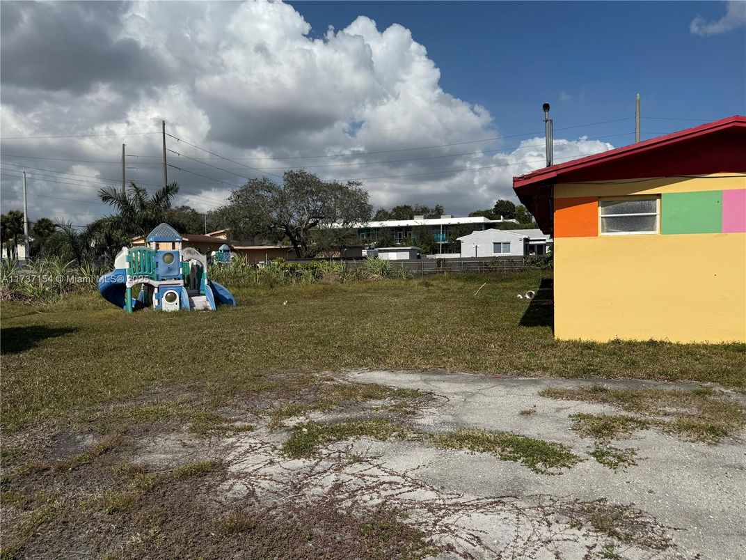 Backyard, Exterior, Playground