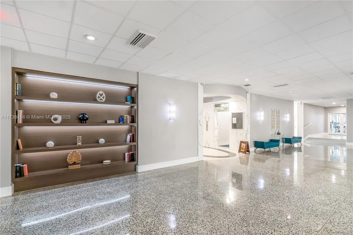 Interior, Recessed Lighting