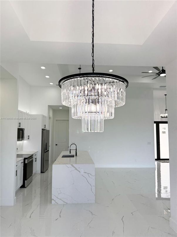 Chandelier, Interior, Kitchen, Marble, Recessed Lighting