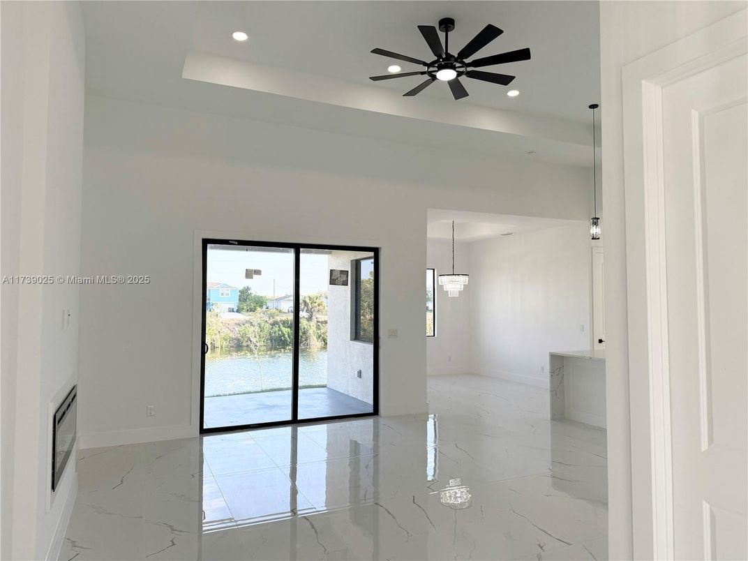 Empty room, Interior, Marble, Pendant Lights, Recessed Lighting