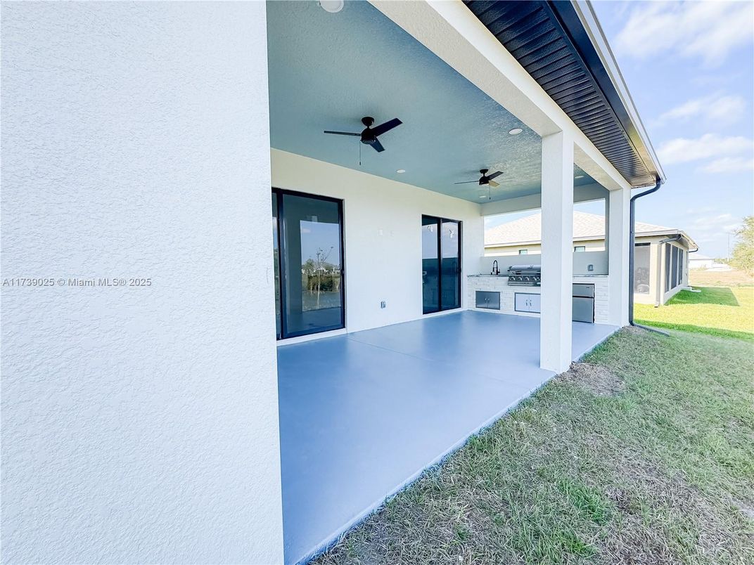 Backyard, Exterior