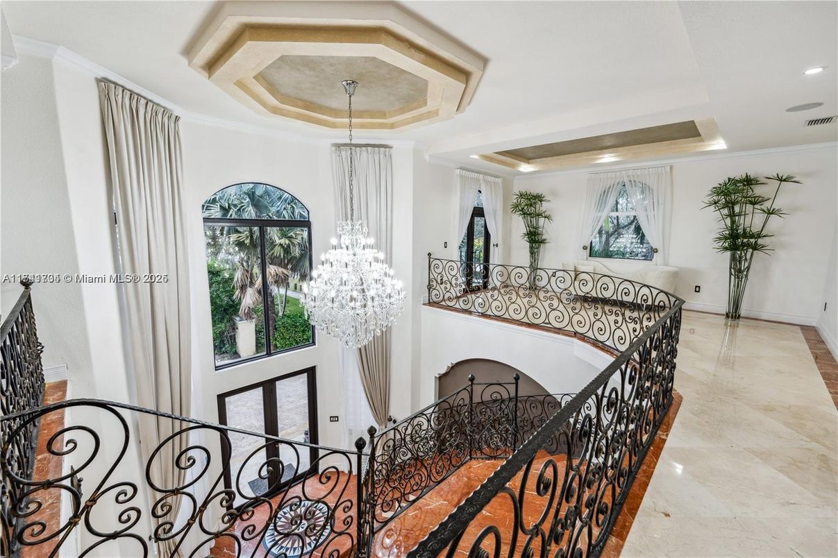 Chandelier, Interior, Recessed Lighting
