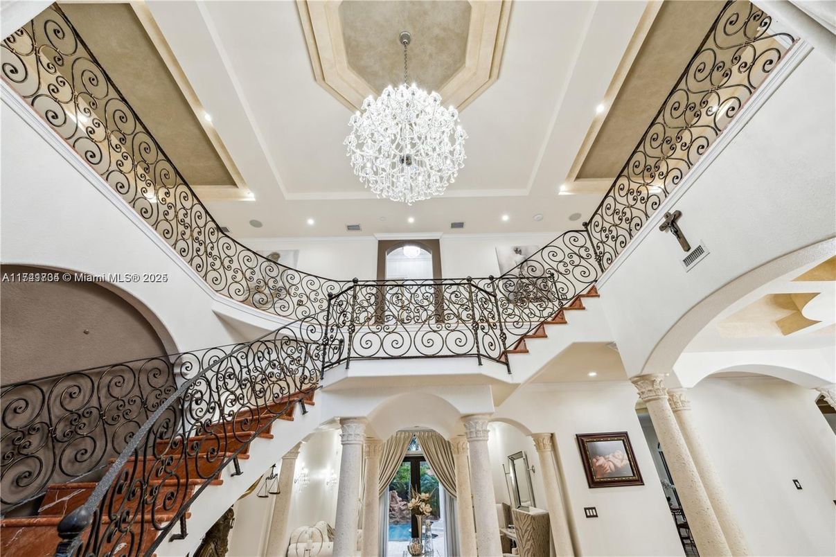 Chandelier, Interior, Recessed Lighting