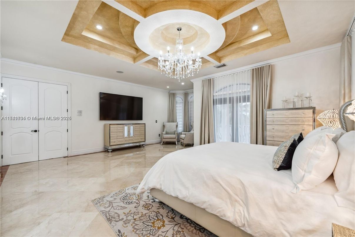 Bedroom, Chandelier, Interior, Recessed Lighting