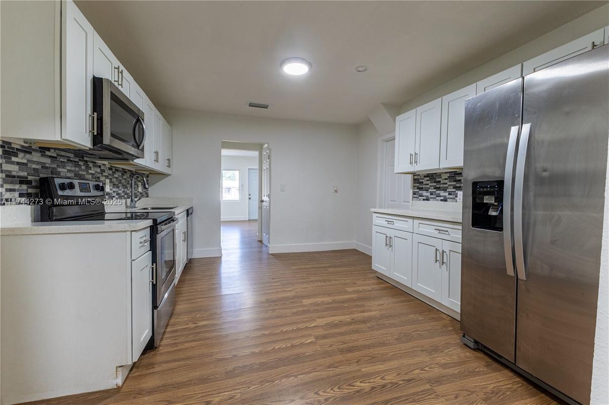 Interior, Kitchen, Stainless Steel Appliances, Wood Texture Flooring