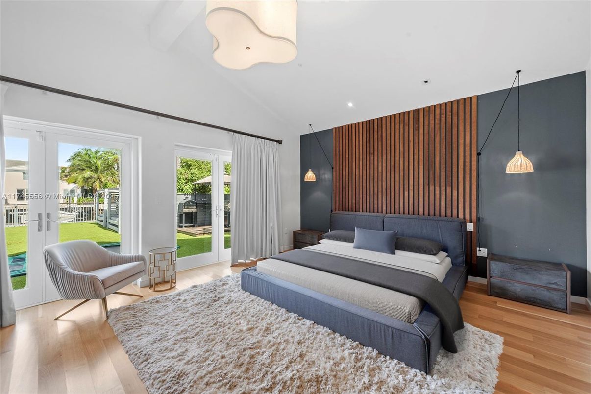 Bedroom, Interior, Pendant Lights, Recessed Lighting, Wood Texture Flooring
