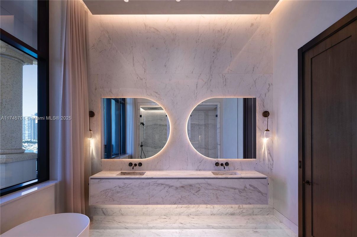 Bathroom, Interior, Marble, Marble Walls