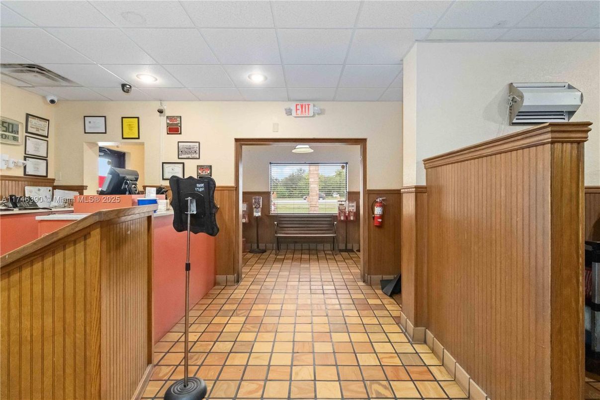 Interior, Recessed Lighting