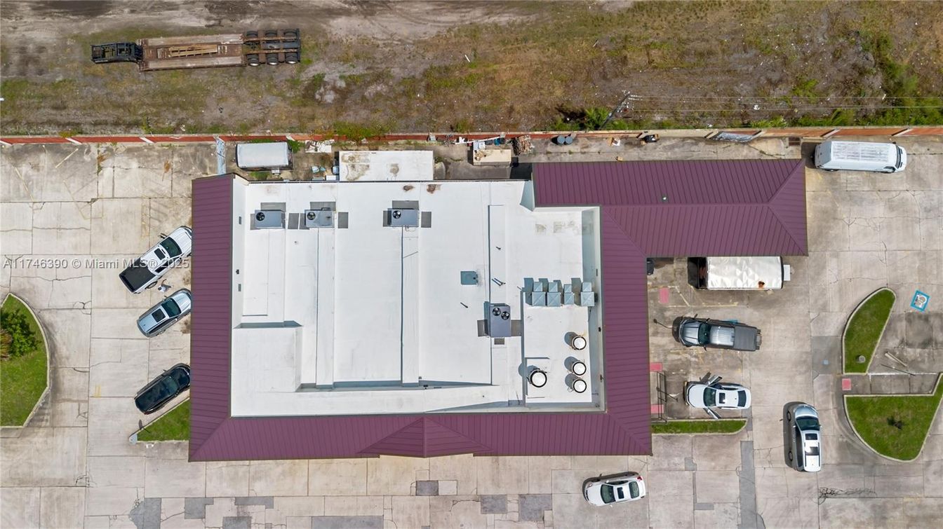 Exterior, Drone