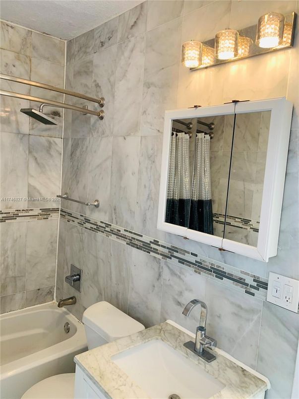 Bathroom, Interior, Marble Walls
