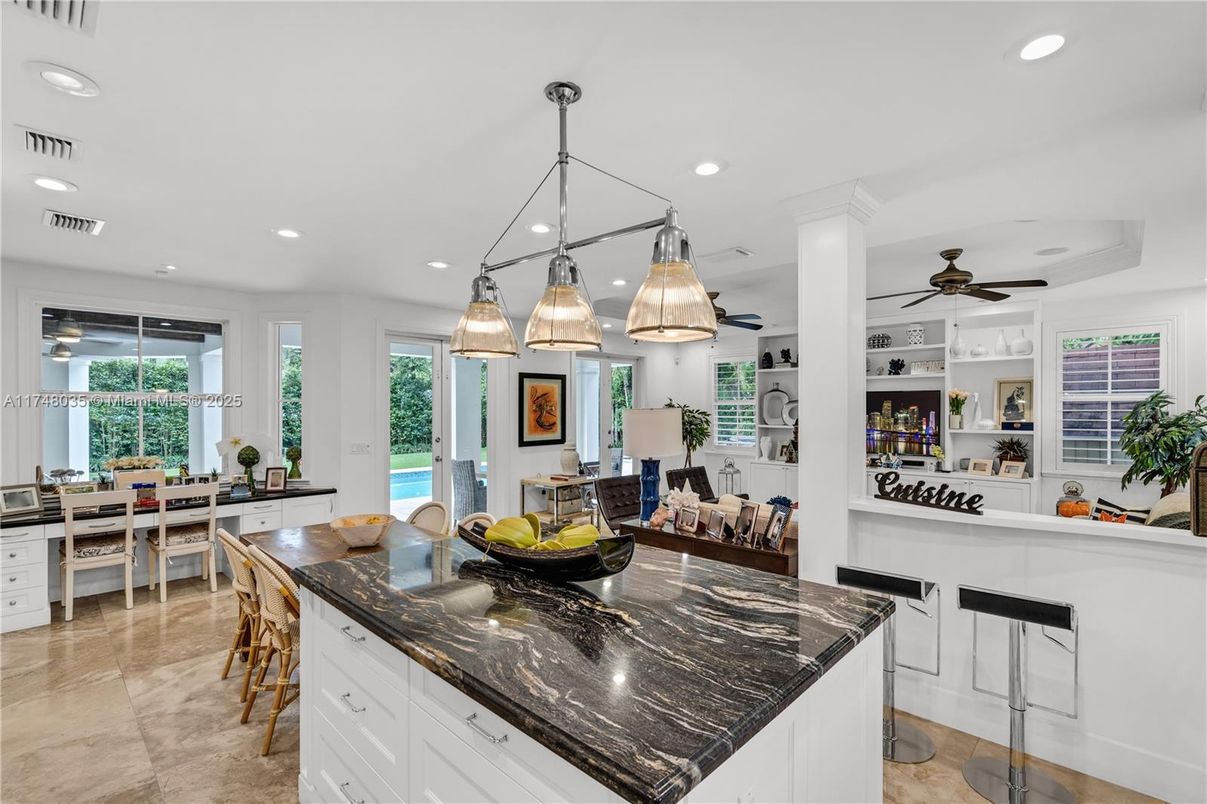 Dining room, Interior, Kitchen, Pendant Lights, Recessed Lighting