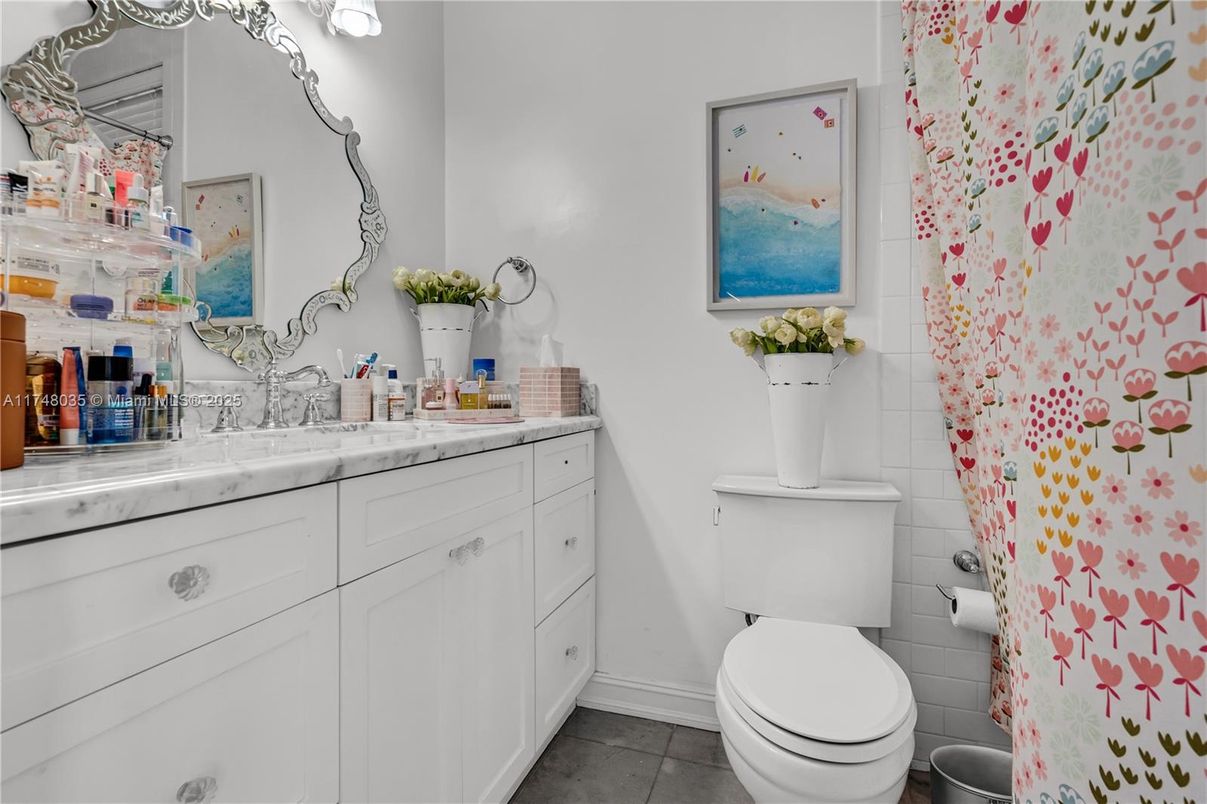 Bathroom, Interior