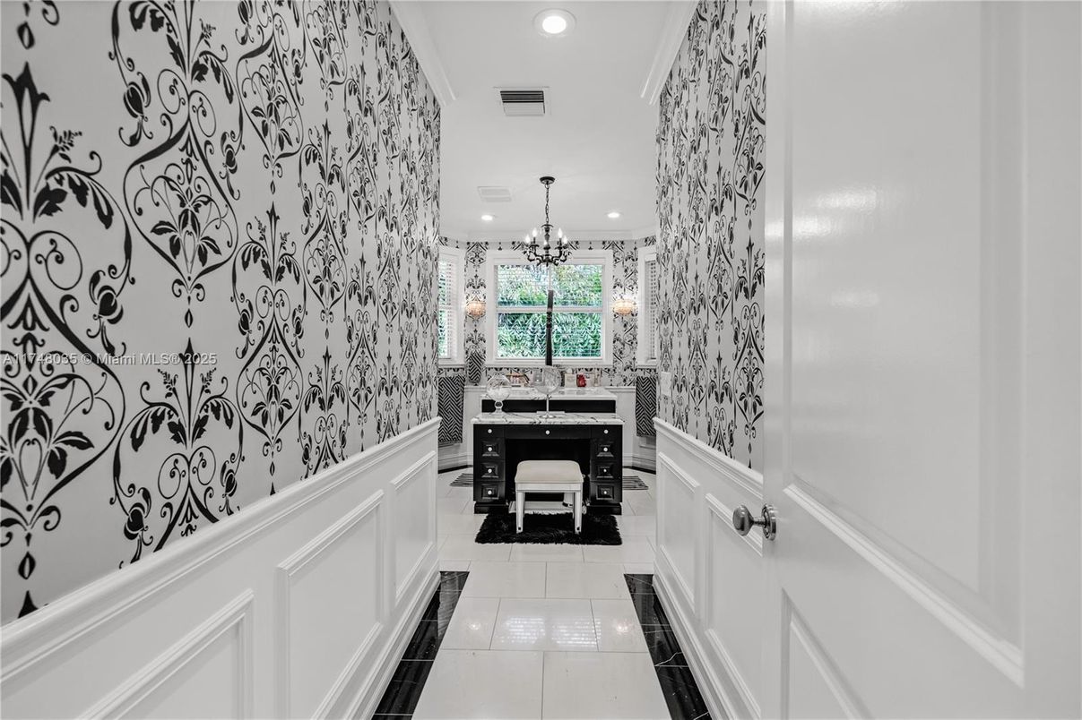 Chandelier, Interior, Recessed Lighting