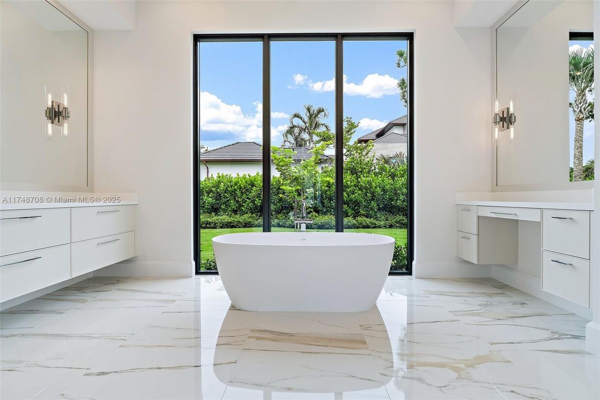 Bathroom, Free Standing Baths, Interior, Marble