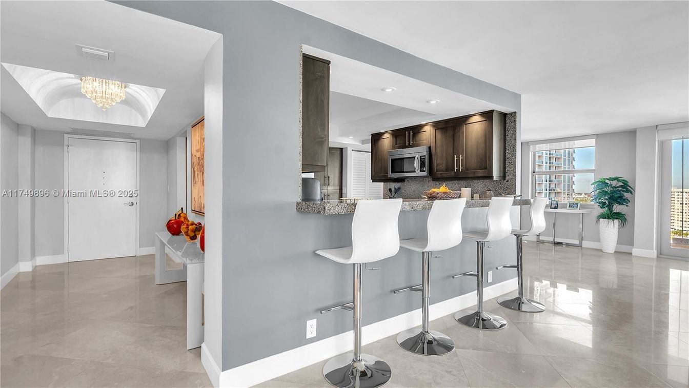 Chandelier, Interior, Kitchen, Recessed Lighting, Stainless Steel Appliances