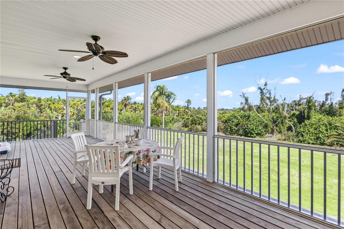 Dining room, Interior, Sun Room, Wood Texture Flooring