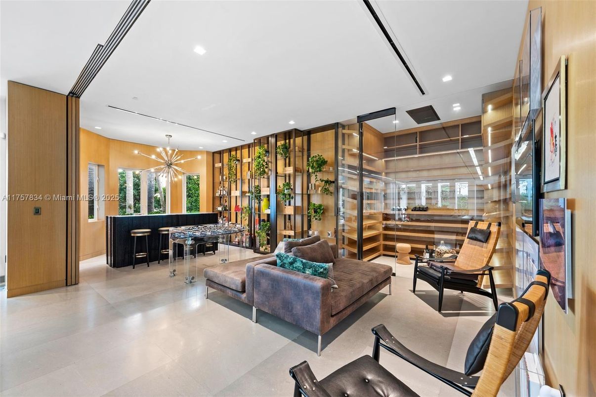 Interior, Living room, Pendant Lights, Recessed Lighting