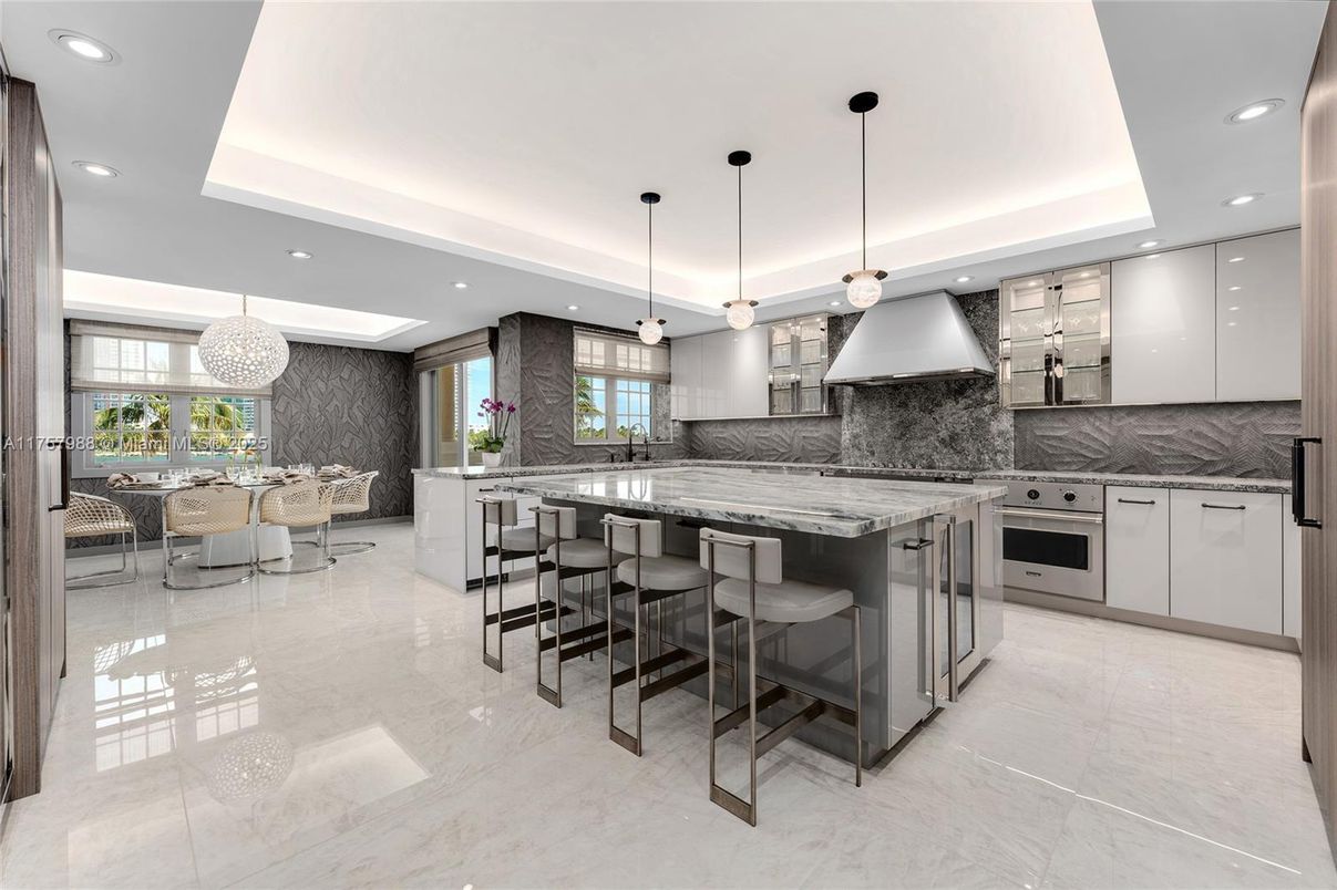 Dining room, Interior, Kitchen, Marble, Pendant Lights, Recessed Lighting, Stainless Steel Appliances