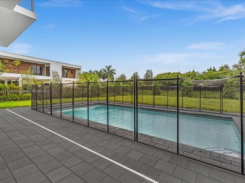 Exterior, Pool, Tennis Courts