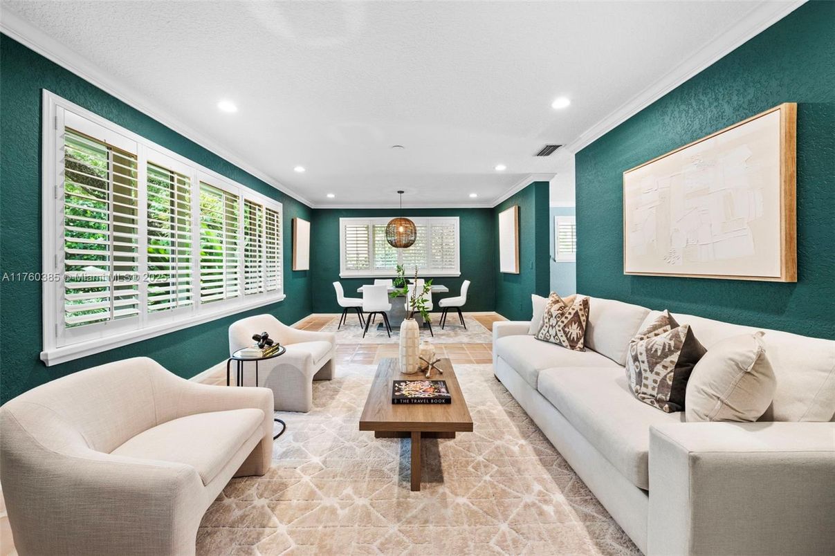 Dining room, Interior, Living room, Pendant Lights, Recessed Lighting