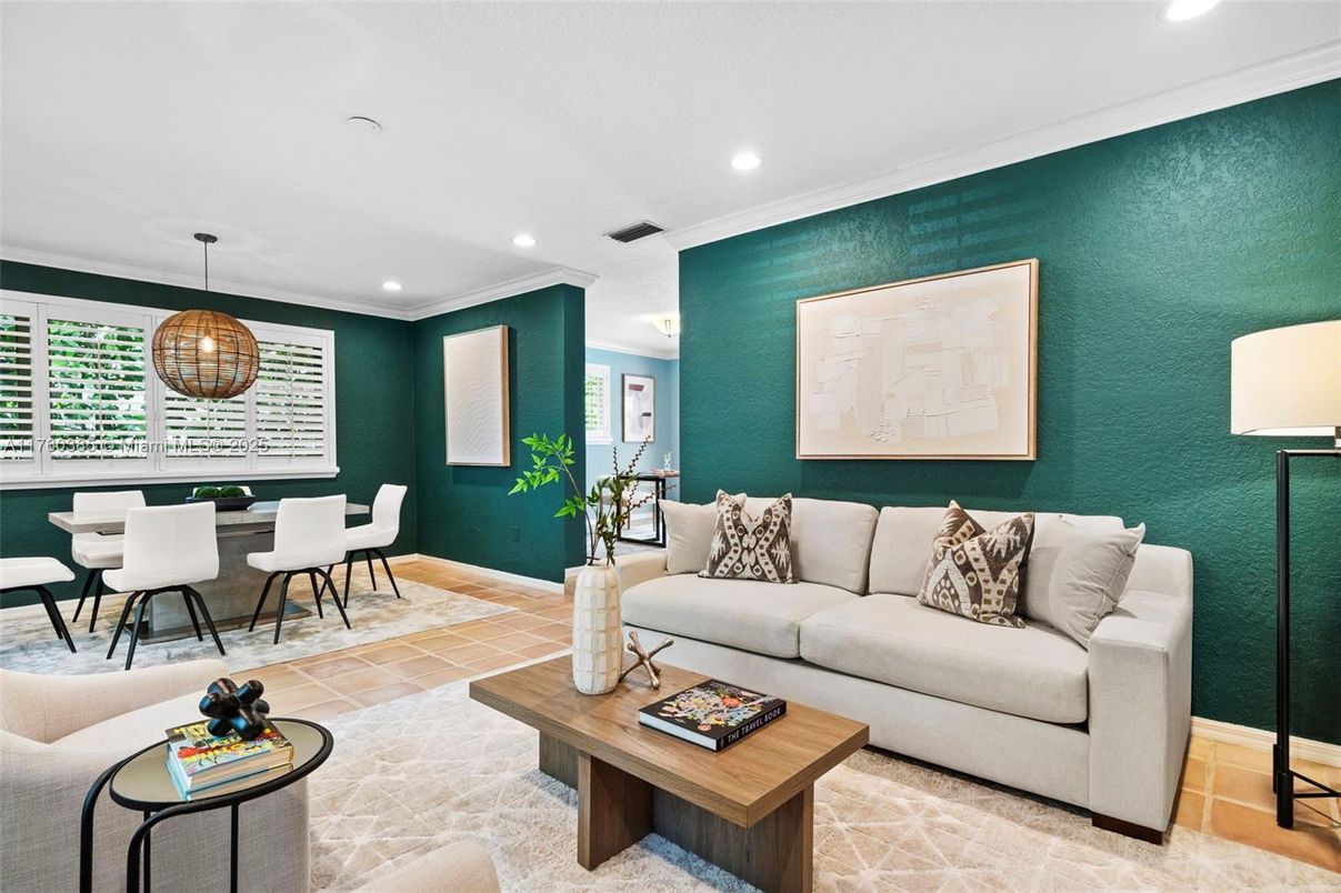 Dining room, Interior, Living room, Pendant Lights, Recessed Lighting