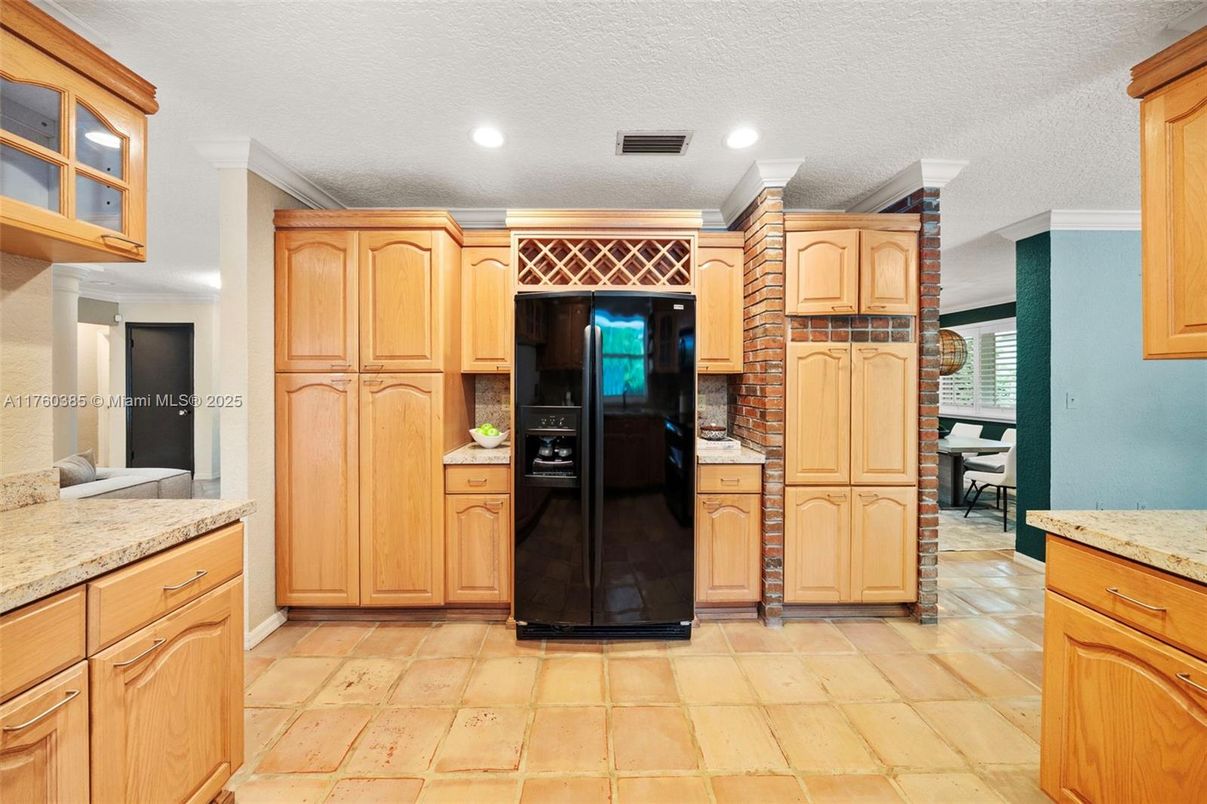 Dining room, Interior, Kitchen, Recessed Lighting