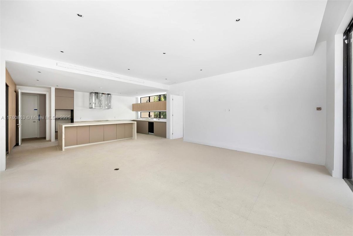 Empty room, Interior, Kitchen, Recessed Lighting