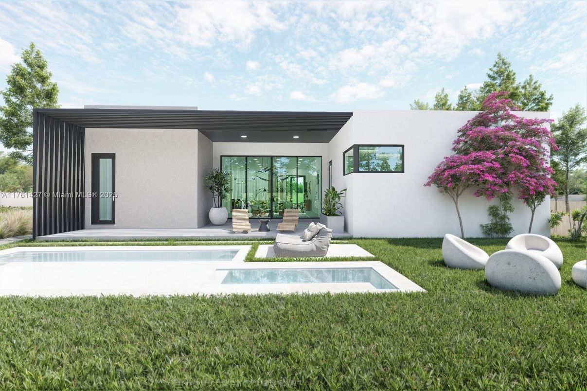 Backyard, Exterior, Pool