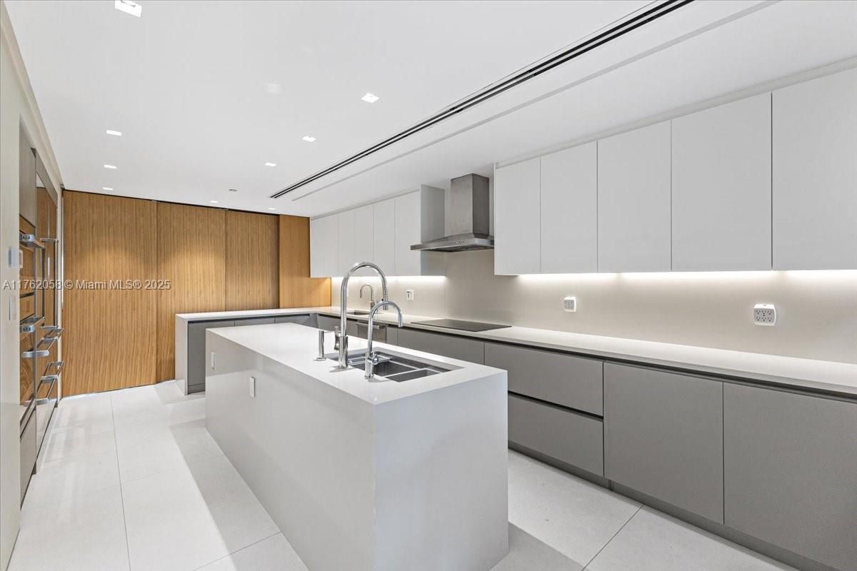 Interior, Kitchen, Recessed Lighting
