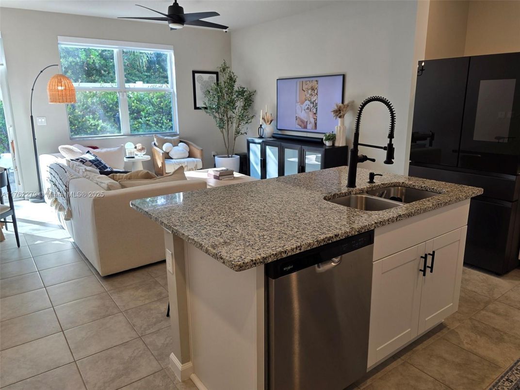 Interior, Kitchen, Living room