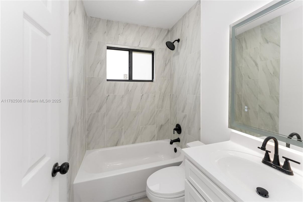 Bathroom, Interior, Marble Walls