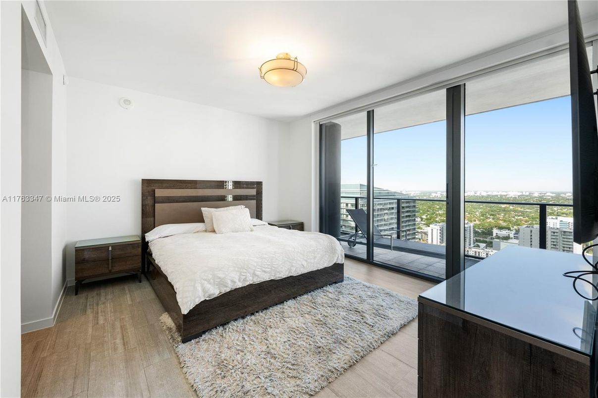 Bedroom, Interior, Water, Wood Texture Flooring